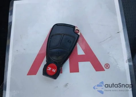 2005 Mercedes-Benz C 230 Kompressor Sport из США, поврежденный, VIN WDBRF40J05F702618